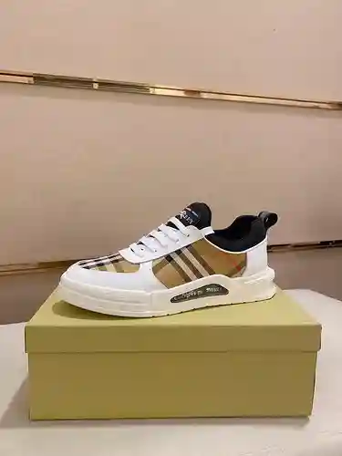 Zapatos de hombre Burberry Código: 1125B40 Talla: 38-44