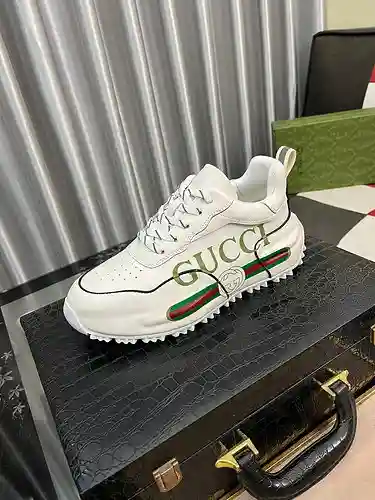 Zapatos de hombre GUCCI Código: 1123C20 Talla: 38-44