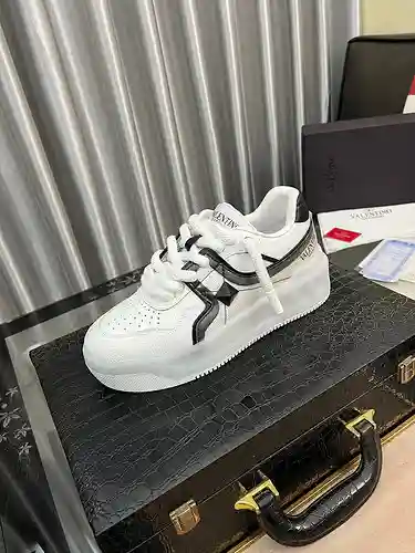 Zapatos de hombre Valentino Código: 1123B80 Talla: 38-44