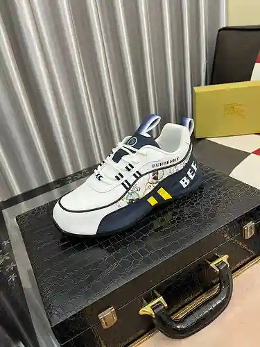 Zapatos de hombre Burberry Código: 1123B60 Talla: 38-44