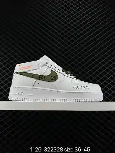 4 zapatillas deportivas informales, versátiles y de caña baja Nike Air Force ’7 Air Force 1. La comb