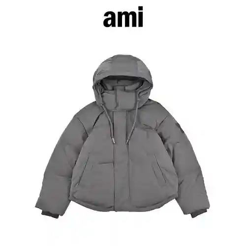 Ami 23Fw chaqueta corta de plumas love silueta