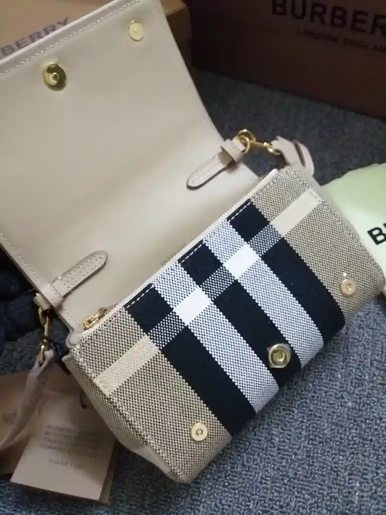 KK04650 (4).webp