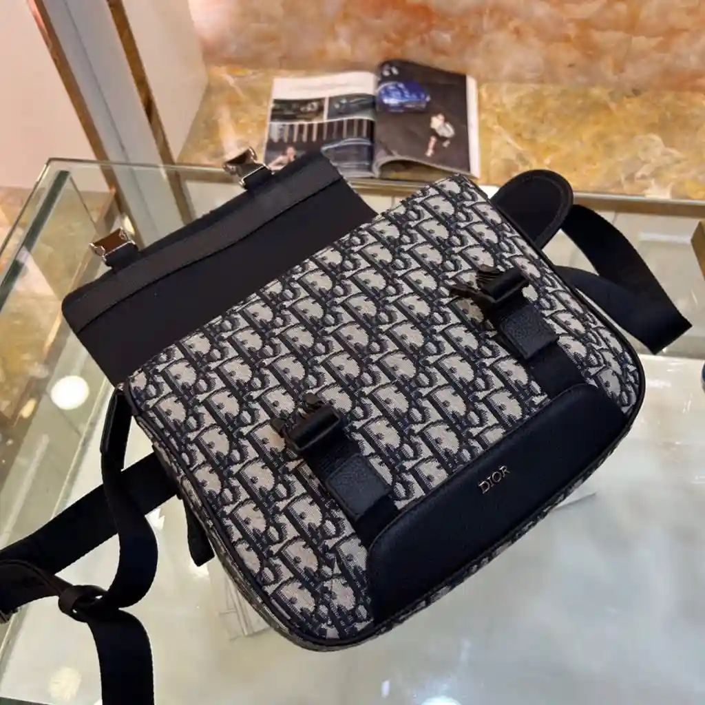 KK04550 (4).webp