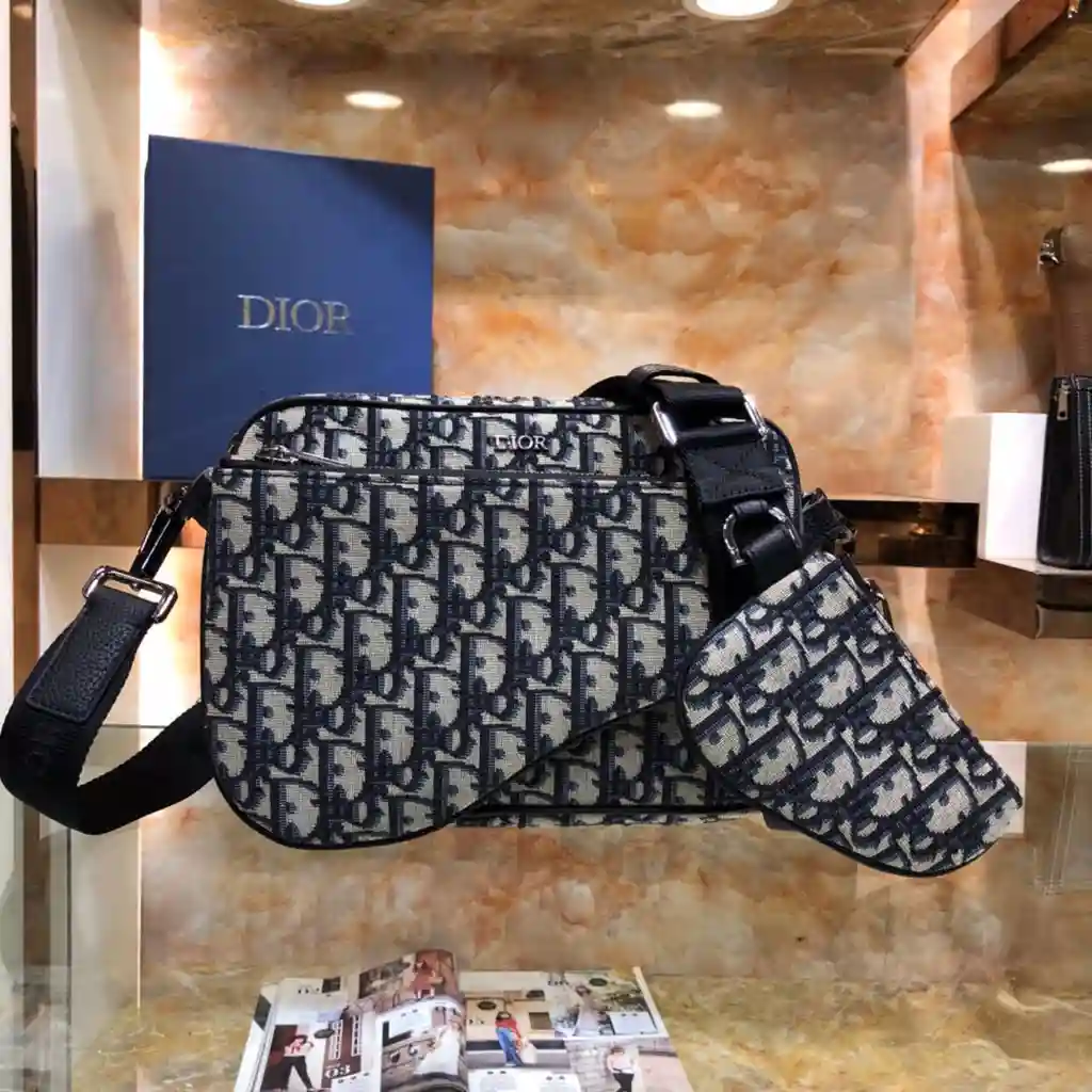 KK04650 (1).webp