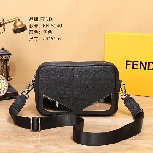 Bolso bandolera para caballero, elaborado en piel vacuna original importada, alta calidad, entrega e