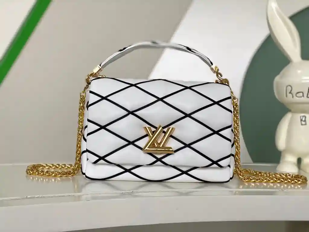 KK06250 (9).webp