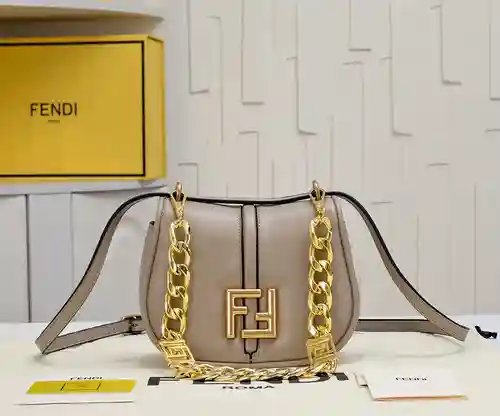 Bolso bandolera FEN@DI elaborado en piel de vacuno original importada, alta calidad, entrega en bols