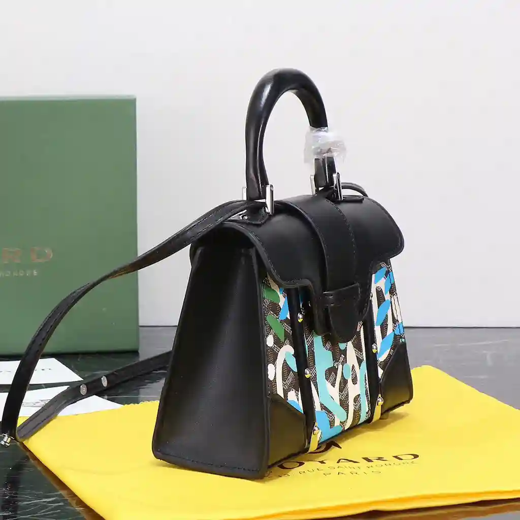KK01950 (2).webp