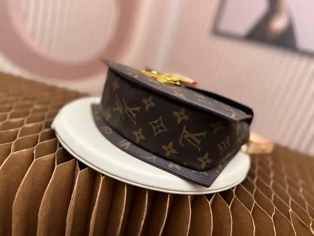 KK01950 (8).webp