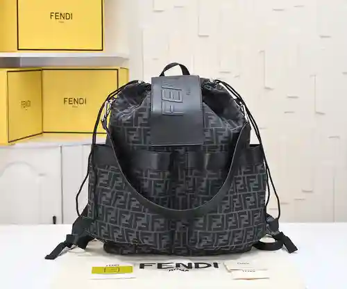 Mochila especial para hombre FEN@DI hecha de cuero de vaca original importado Bolsa de regalo con en