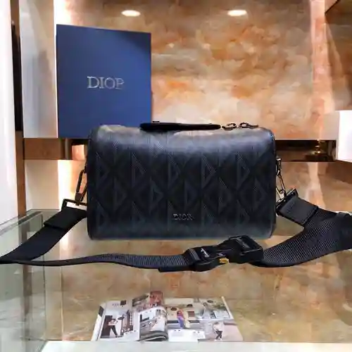 Bolso bandolera DI para hombre, fabricado en cuero original de primera calidad importado, versión ré