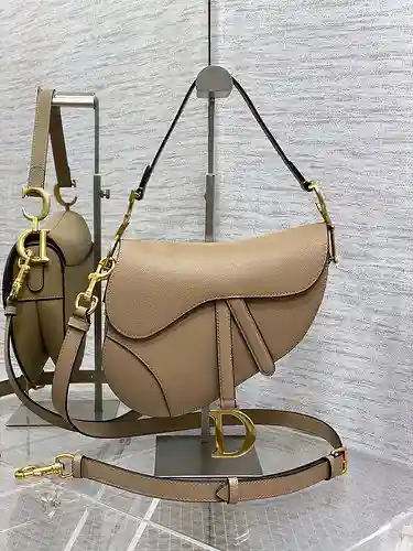 La bolsa para axilas DI utiliza cuero original importado de primera calidad, versión réplica de alta