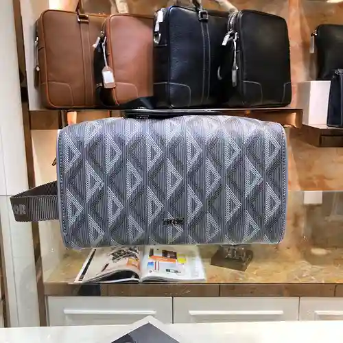 Neceser DI para hombre, elaborado en piel vacuno original importada, alta calidad, entrega factura b