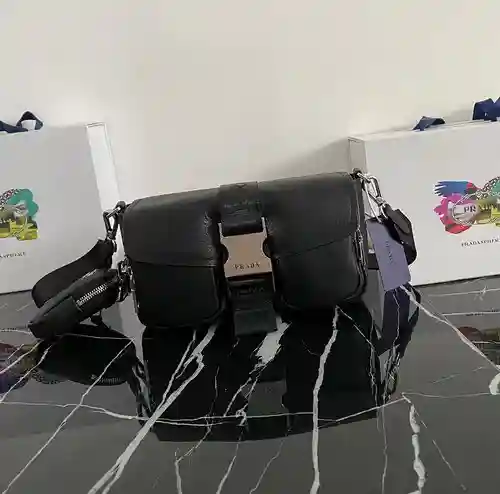 Bolso bandolera PRA@DA para hombre, elaborado en cuero original importado de primera calidad, versió
