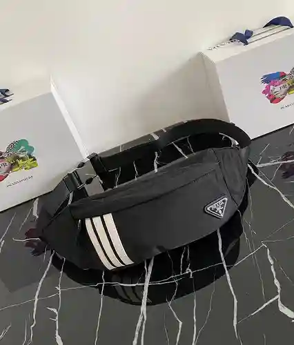 PRA@DA Riñonera especial para hombre hecha de piel de vaca Original importada, bolsa de regalo de al