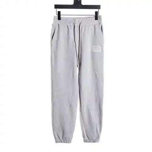 pantalones CD con etiqueta plateada bordada