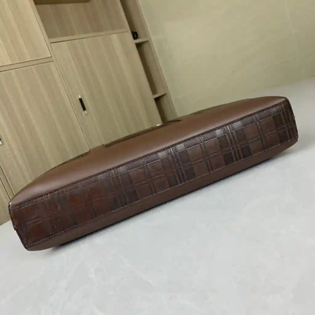 ER004550 (3).webp