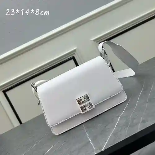Bolso bandolera GIV, elaborado en piel vacuna original importada, alta calidad, entrega en bolsa reg