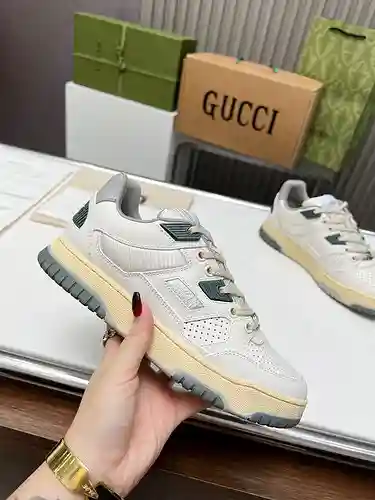 GUCCI Pareja Código de modelo: 1129C60 Talla:: Mujer 35-41 Hombre 39-46