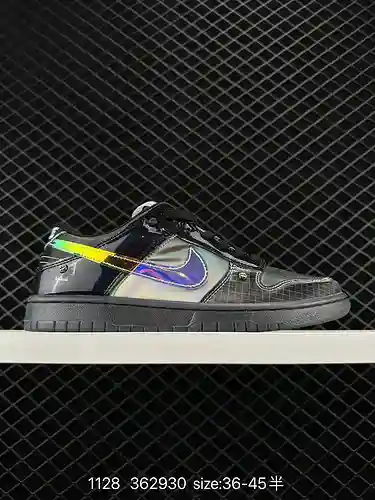Nike Dunk Low 'Hyperflat' Laser Black Dunk no es solo un Dunk, este Dunk Low 'Hyperflat' es una nuev