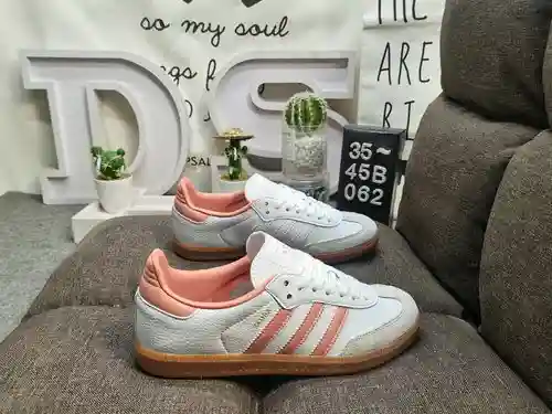 062DAdidas originals Busenitz Vulc adidas Casi 70 años de originales clásicos hechos de gamuza origi
