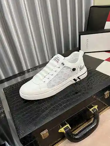 Zapatos de hombre GUCCI Código: 1203B50 Talla: 38-44