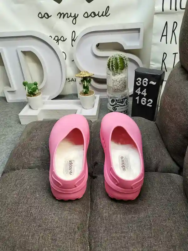 1701190836671.webp