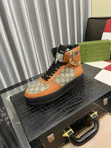 Zapatos de hombre GUCCI Código: 1203B50 Talla: 38-44