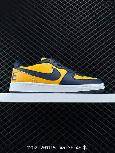 9 Nike Terminator low basic Zapatillas de skate de caña baja Nike Terminator series Número de artícu