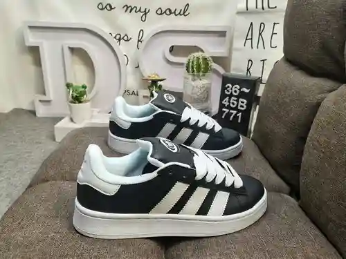 ¡Los elementos de la cultura hip-hop de Tokio 771D crean la serie TOKYO ENERGY! Zapatillas deportiva