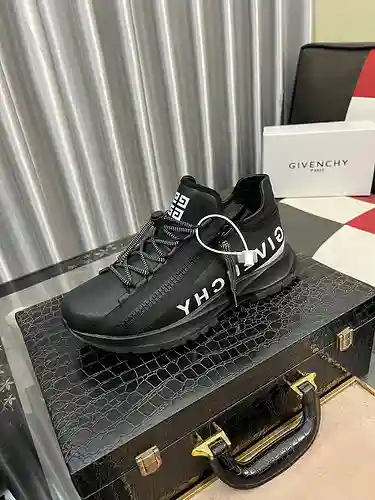 Zapatos de hombre Givenchy Código: 1203C10 Talla: 38-44