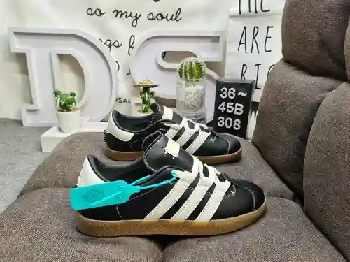 308D Corporate Adidas originals Gazelle Indoor Esta zapatilla es un renacimiento de la zapatilla Gaz