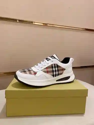 Zapatos de hombre Burberry Código: 1205B50 Talla: 38-44