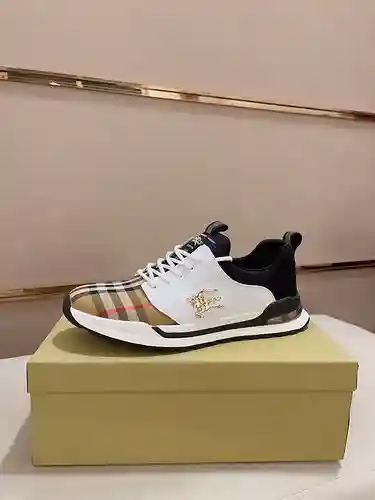 Zapatos de hombre Burberry Código: 1205B40 Talla: 38-44