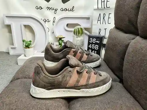 341D/adidas adimatic sneakers "Shark Bun Shoes" abre una nueva colaboración, uniéndose al 