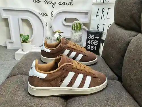 ¡Los elementos de la cultura hip-hop de 951D Tokyo crean la serie TOKYO ENERGY! Zapatillas deportiva