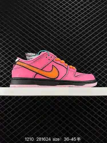 2 NIKE DUNK SB LOW Las Powerpuff Girls Dunk SB, como su nombre indica, tienen el origen clásico de D