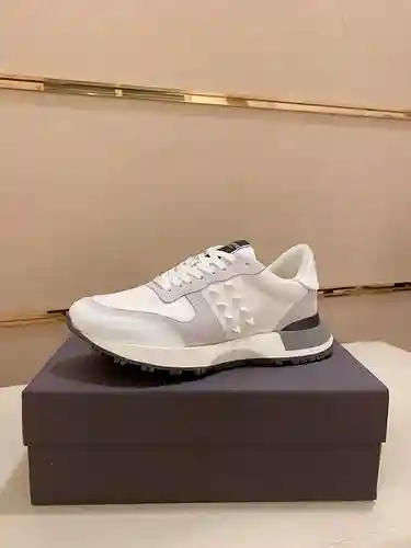 Zapatos de hombre Valentino Código: 1205B90 Talla: 38-44 (45 se puede personalizar)