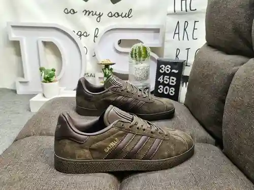308D auténticas Adidas originales Gazelle Indoor Esta zapatilla es un renacimiento de la zapatilla G