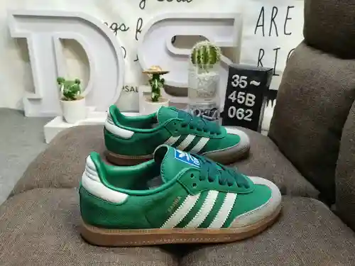 062DAdidas originals Busenitz Vulc adidas Casi 70 años de originales clásicos hechos de gamuza origi
