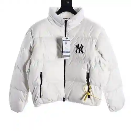 Chaqueta corta de plumas MLB New York Yankees con logo grande bordado