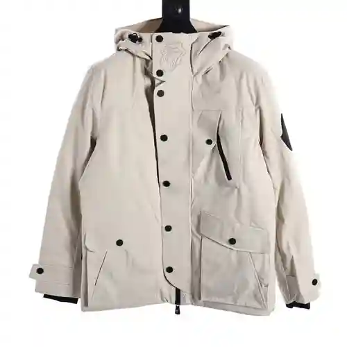 Ropa de trabajo funcional para exteriores de los Rolling Stones con la marca compartida de MC.
