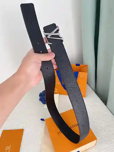 Hebilla de acero fundido de una sola pieza genuina.