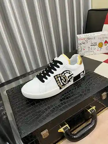 Modelo de pareja Dolce & Gabbana Código: 1214B50 Talla: 36-44
