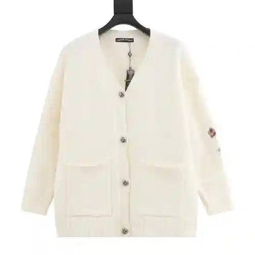 CH 23Fw Chaqueta tipo cárdigan cruzada de cuero con estampado de leopardo y corazón de cuervo