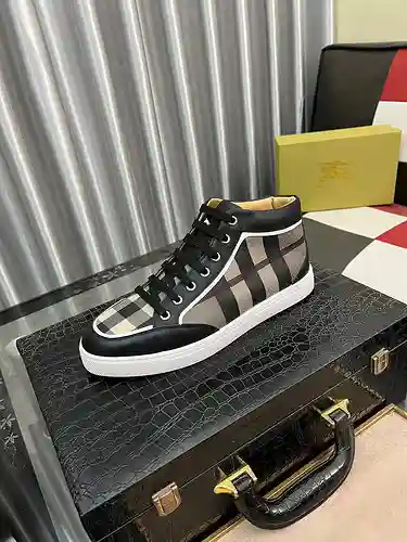 Zapatos de hombre Burberry Código: 1214B50 Talla: 38-44