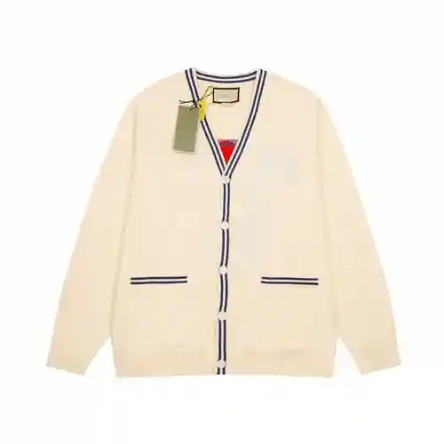 Cárdigan estilo suéter con logo de dibujos animados Gucci 23Fw en la espalda