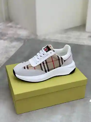 Zapatos de hombre Burberry Código: 1212B50 Talla: 38-44