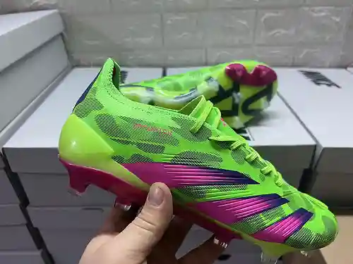 (Llegó) Zapatos de fútbol FG Adidas Falcon de 24.a generación totalmente tejidos con cordones PREDAT